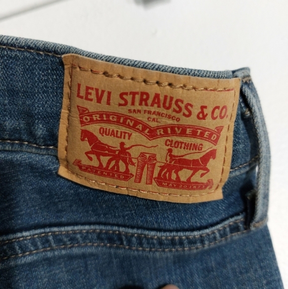 Levi's Blue Denim Cutoff Raw Edge Hem  Jeans Size 34 - Picture 5 of 8